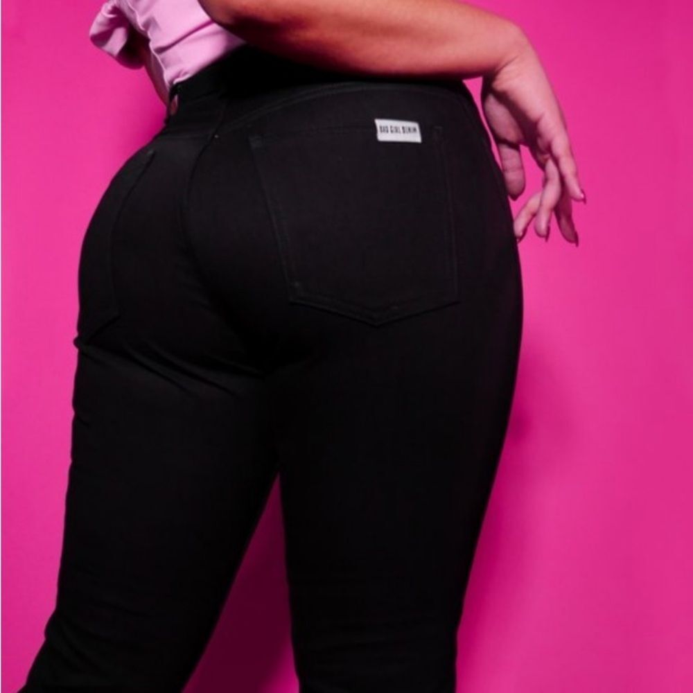 High Waisted Raven Black Jeans - size 24-25 Petite Cut - Picture 5 of 10